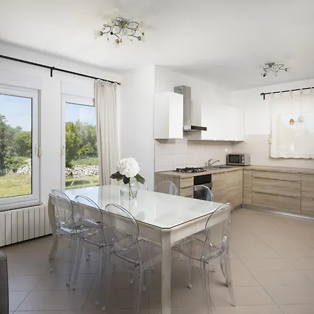 Vila Elegant With Private Pool