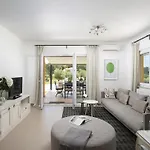 Elegant With Private Pool Sorici