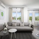 Elegant With Private Pool Villa *