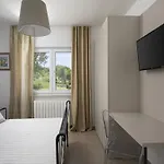 Elegant With Private Pool