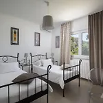 Elegant With Private Pool *
