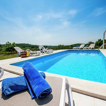 Attractive In With Swimming Pool *