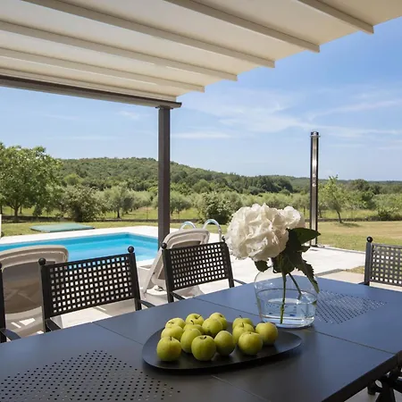 Attractive In With Swimming Pool