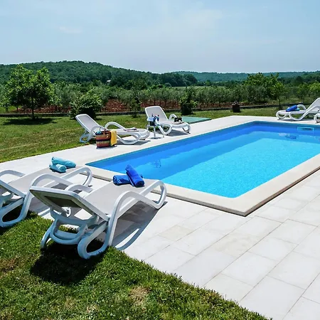 Attractive In With Swimming Pool Sorici